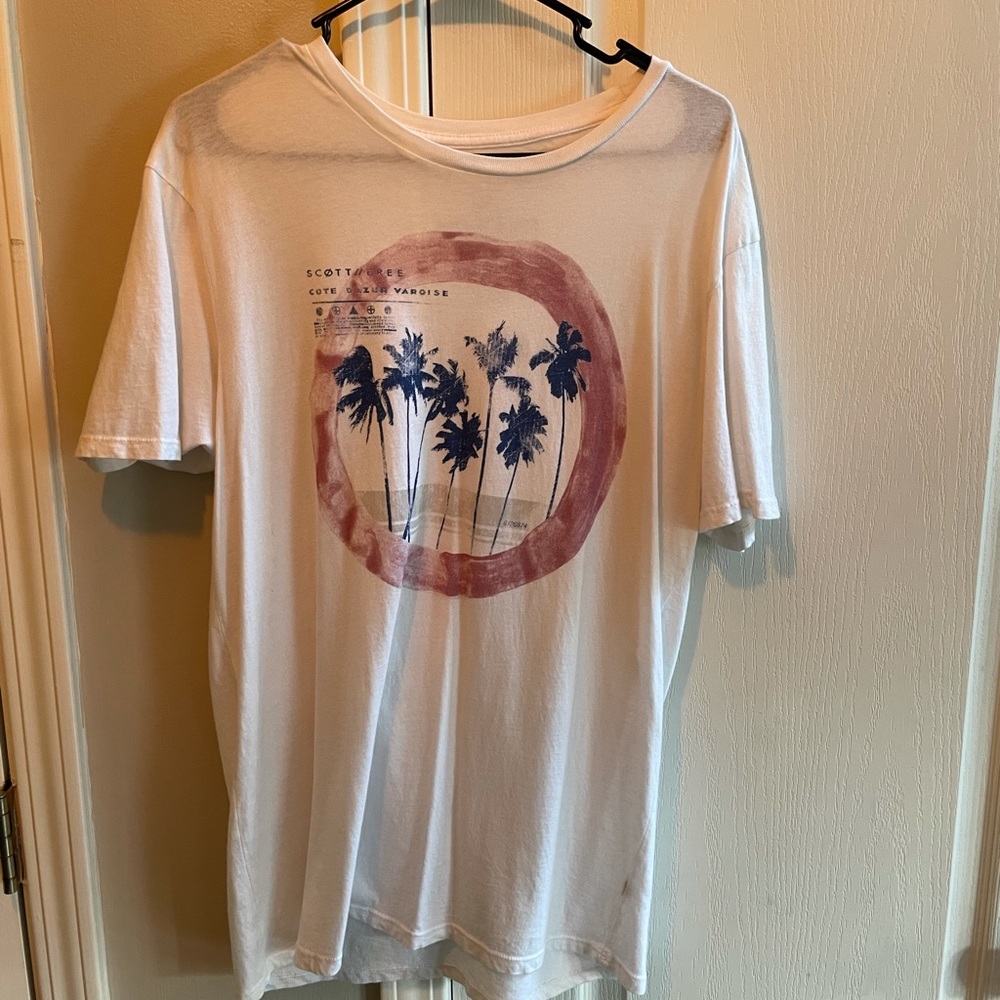Scott Free t-shirt- medium